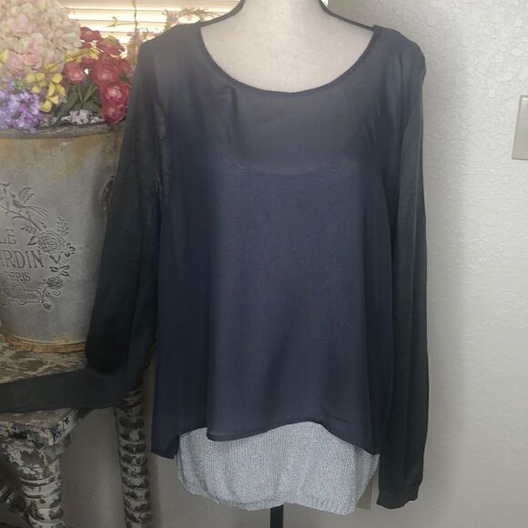 Tribal Gray Layered Top - Picture 1 of 14